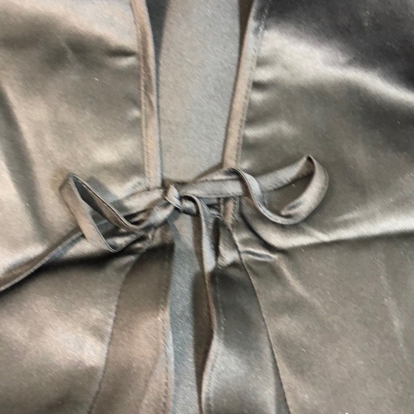 Victoria's Secret Robe - Picture 5 of 6